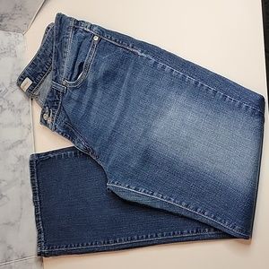 Levis 529 Women's Size 32 Curvy BootCut Embroidered Pockets